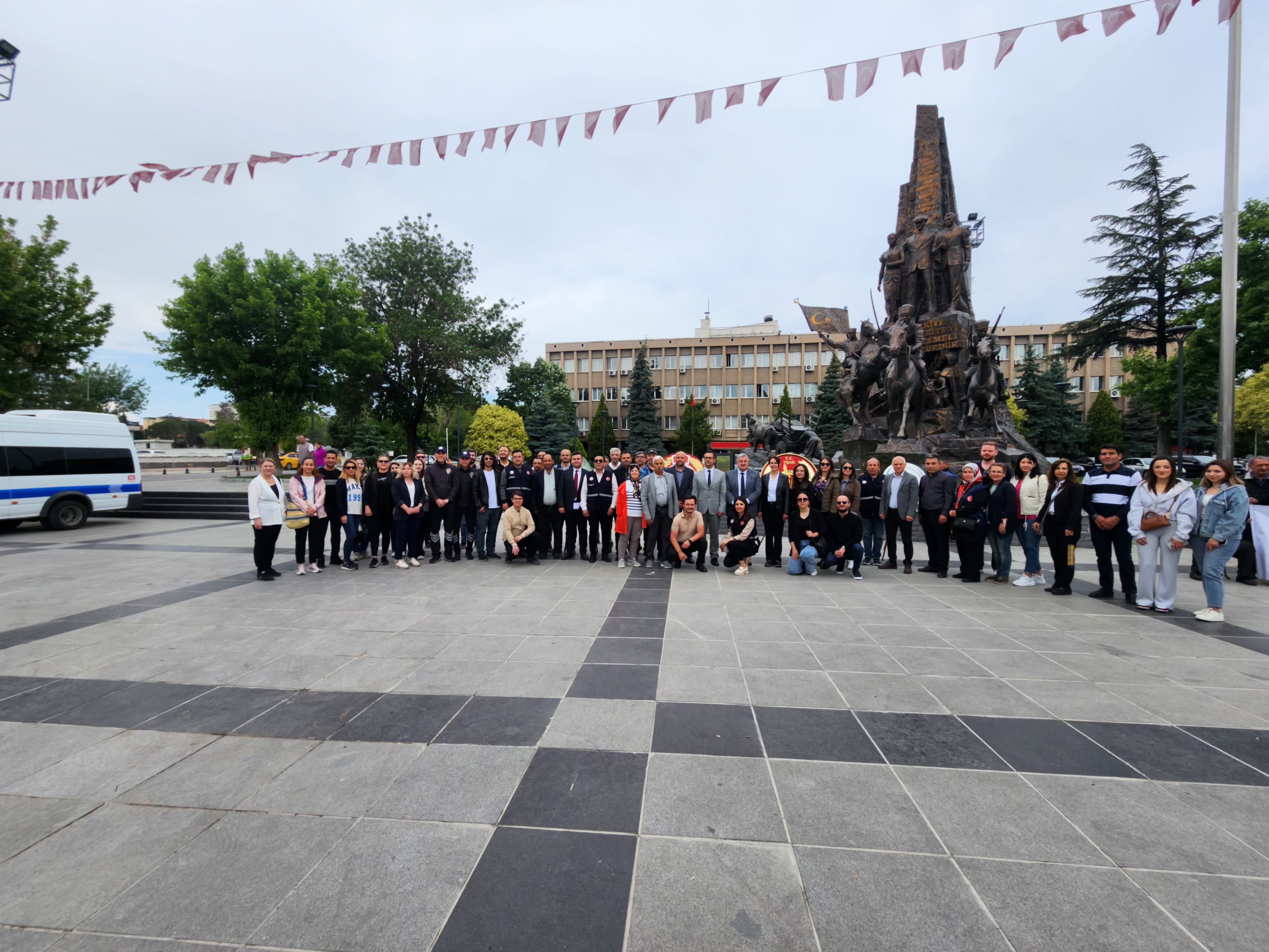 29-30 Mayıs 2025 “Türkiye Çevre Haftası” Etkinlikleri – Atatürk Anıtına Çelenk Sunma Töreni