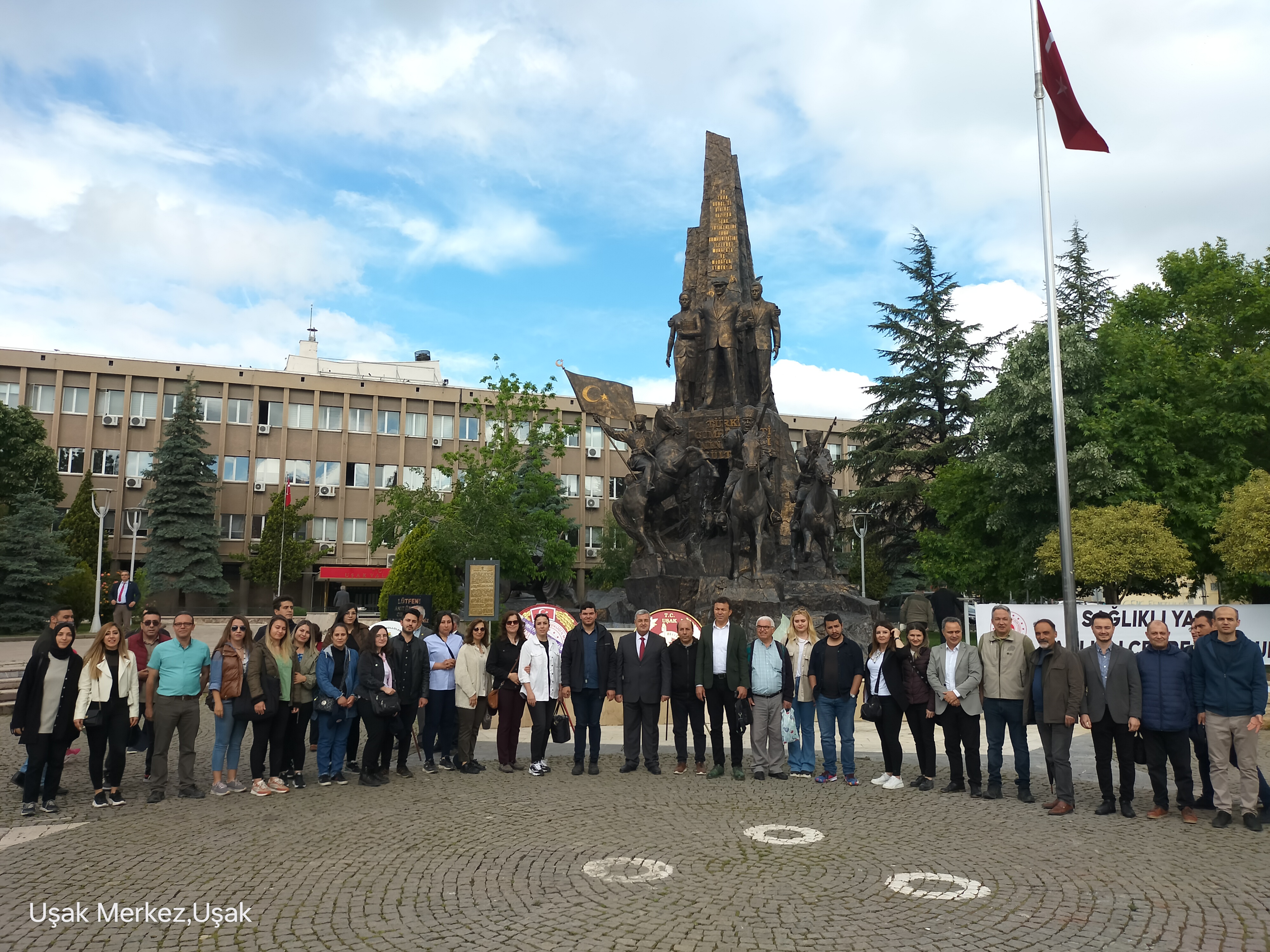 5-9 Haziran 2023 “Türkiye Çevre Haftası” Etkinlikleri – Atatürk Anıtına Çelenk Sunma Töreni