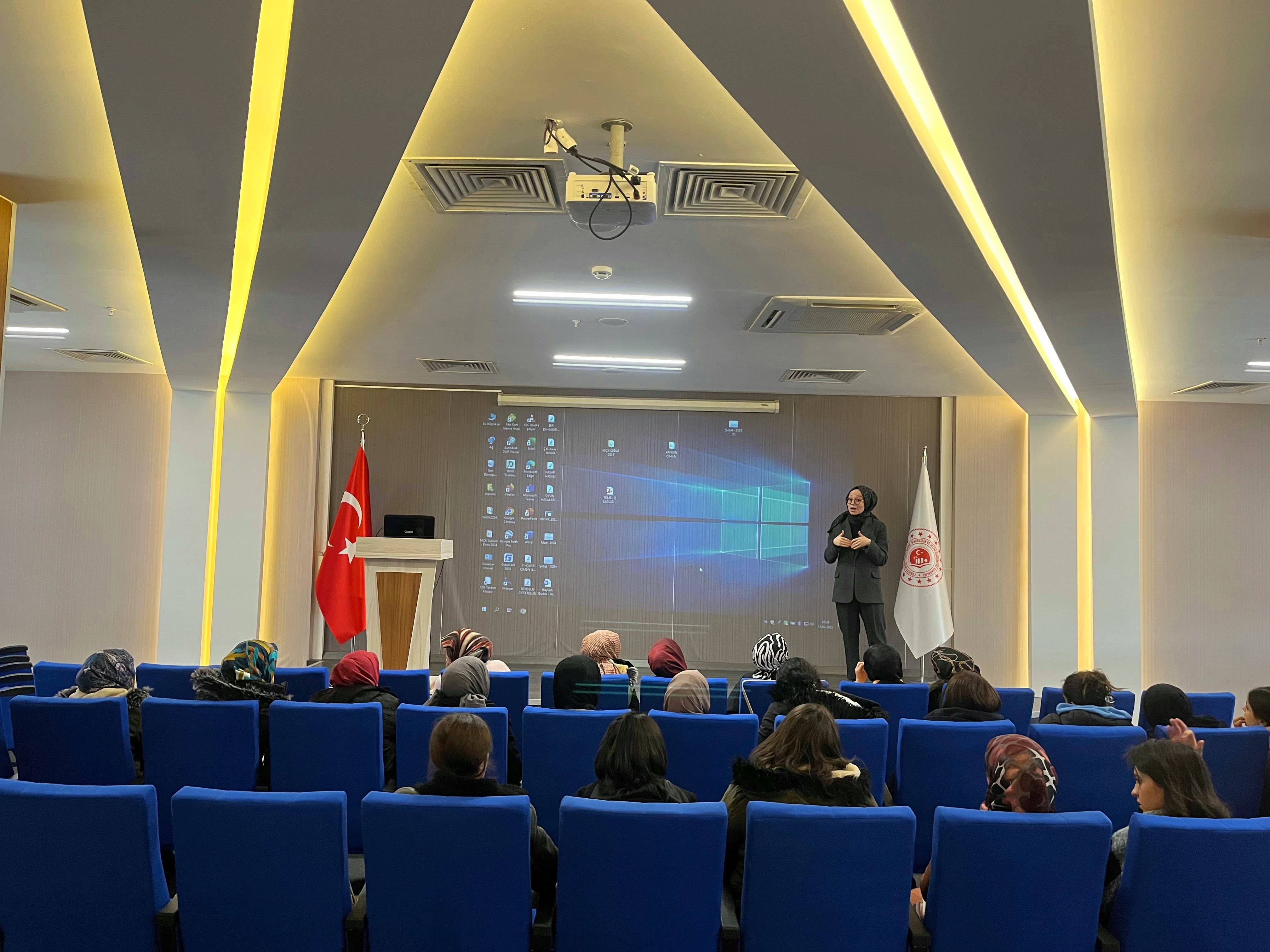 İl Müdürlüğümüz Personellerine Yönelik “Bağımlılıkla Mücadele” Konulu Eğitim Semineri Verilmiştir