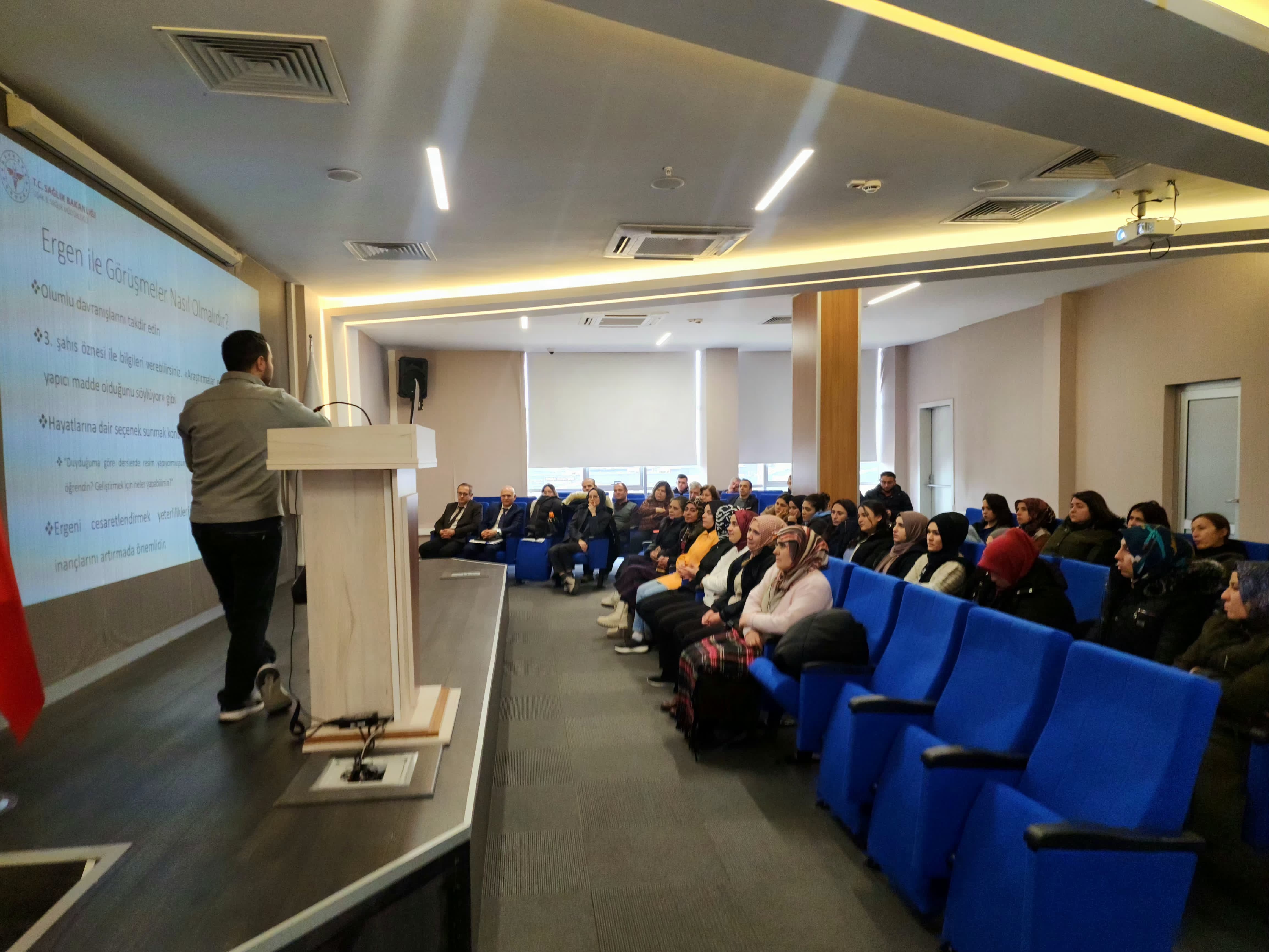 İl Müdürlüğümüz Personellerine Yönelik “Bağımlılıkla Mücadele” Konulu Eğitim Semineri Verilmiştir