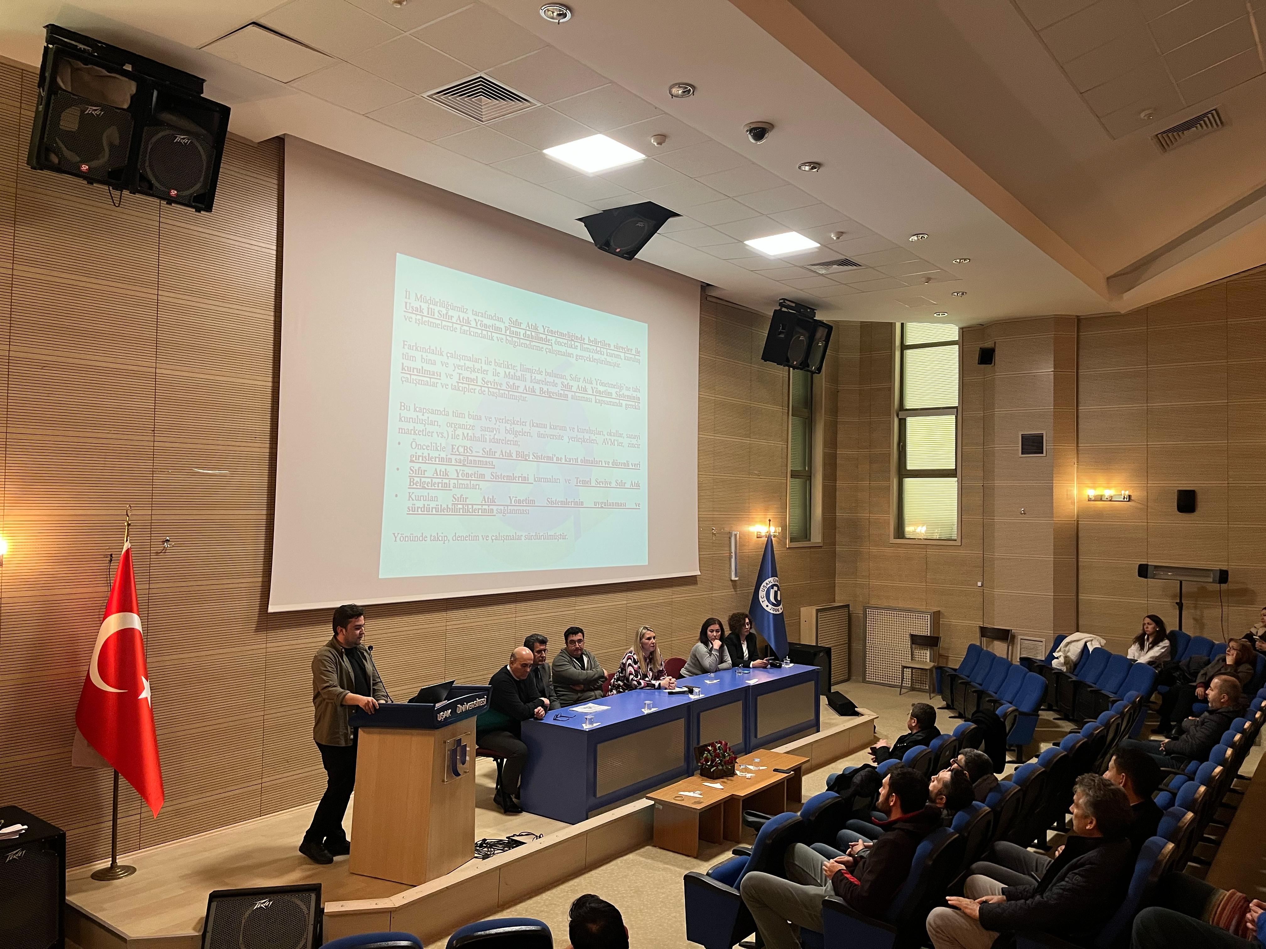 İl Müdürlüğümüz Çevre Yönetimi ve Denetimi Şube Müdürlüğü Personelince, 10 Nisan 2025 Perşembe Günü, Uşak Üniversitesi Tarafından Düzenlenen “Sıfır Atık “ Paneline, “İlimizde Sıfır Atık” Sunumuyla Katılım Sağlanmıştır.