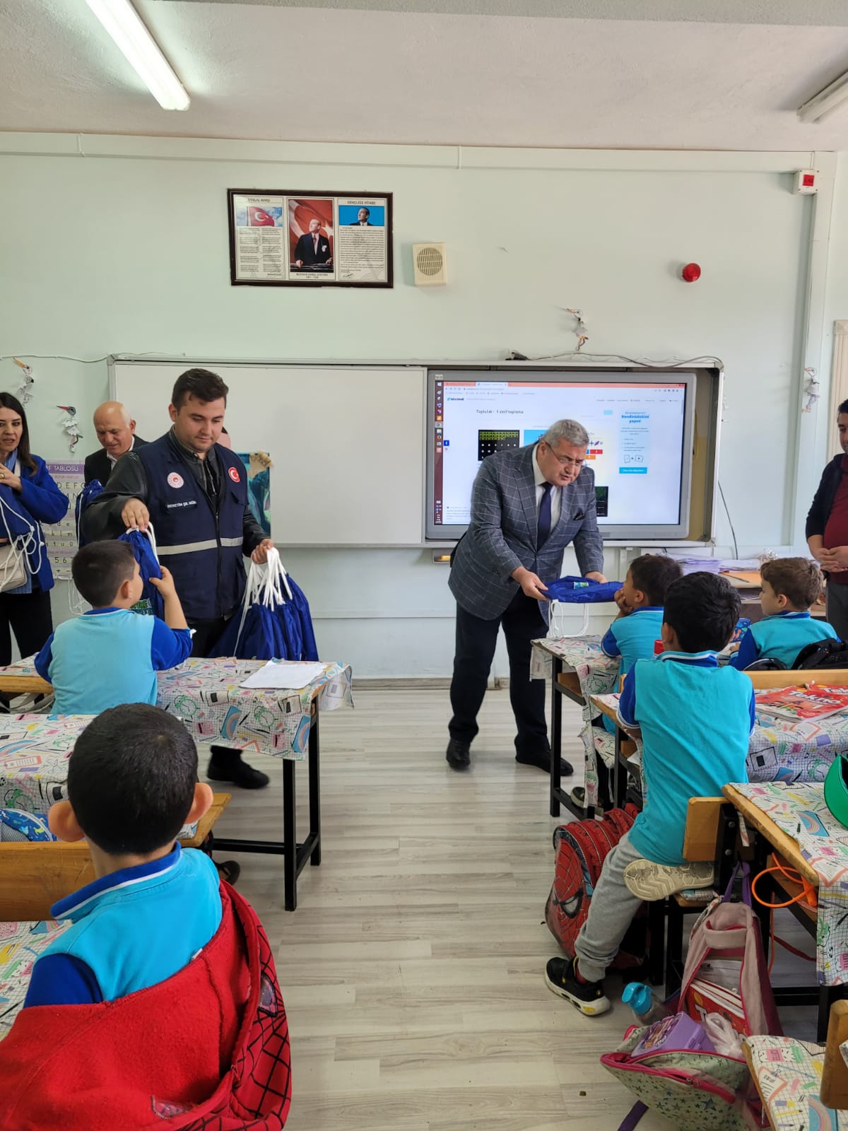 Türkiye Çevre Haftası Kapsamında; İl Müdürlüğümüzce, İlimiz, Banaz İlçesi, Mahire Eynel İlkokulu Ziyaret Edildi