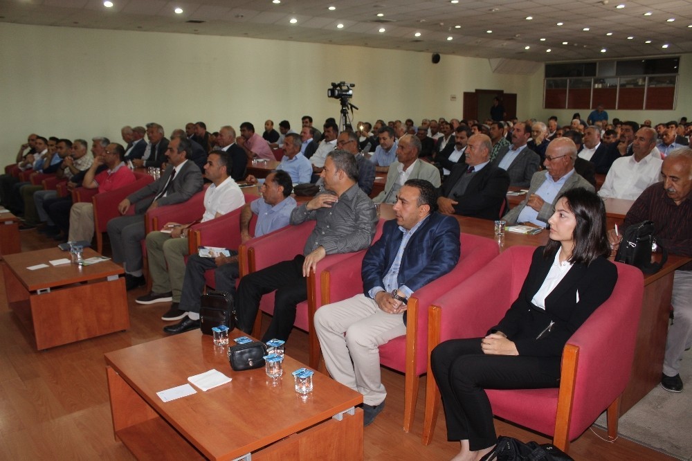 BAKANLIĞIMIZ 1. HUKUK MÜŞAVİRİ  AHMET KÜÇÜKLER TARAFINDAN İLİMİZ MAHALLE MUHTARLARINA İMAR BARIŞI KAPSAMINDA  BİLGİLENDİRME TOPLANTISI YAPILDI.