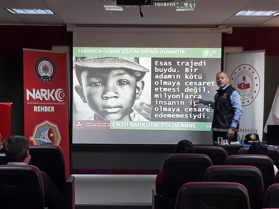 En İyi Narkotik Polis Anne Projesi Eğitimi