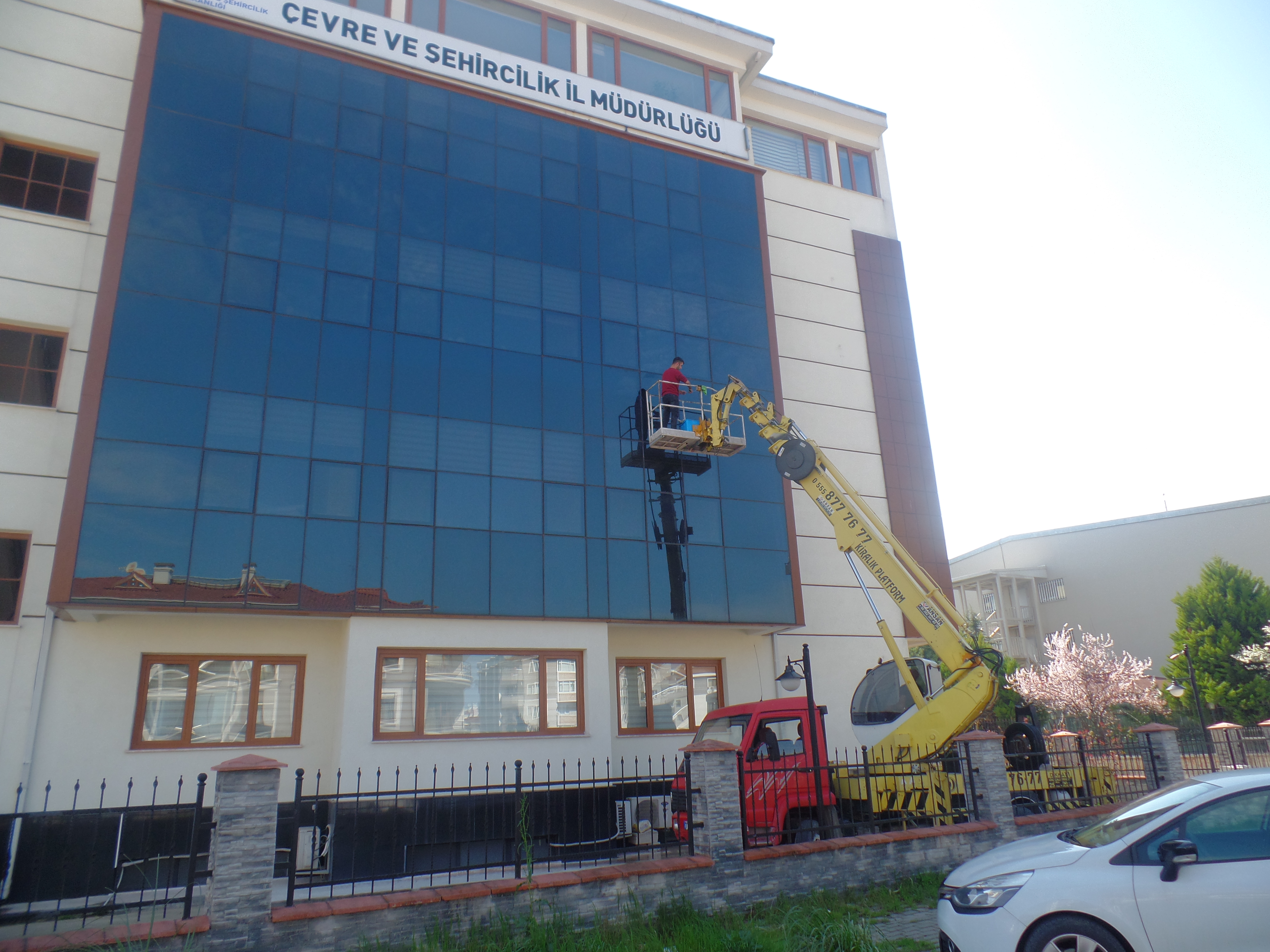 İl Müdürlüğümüz Hizmet Binası Dış Cephe Temizliği Yapıldı.