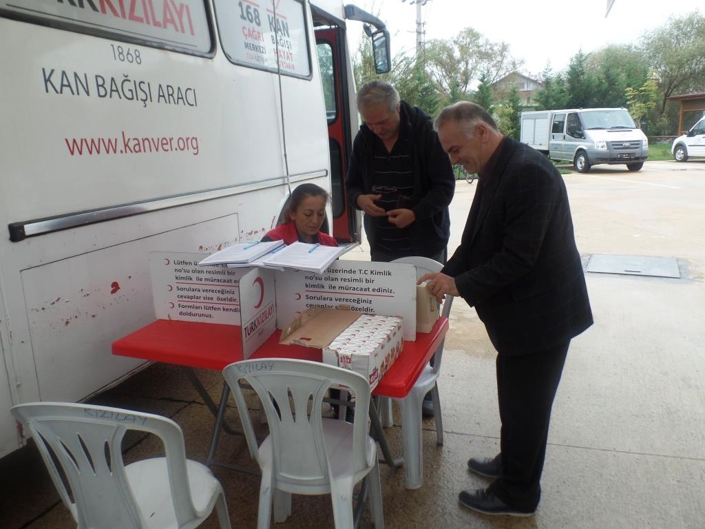 İl Müdürlüğümüzden Türk Kızılayı'na Kan Bağışı