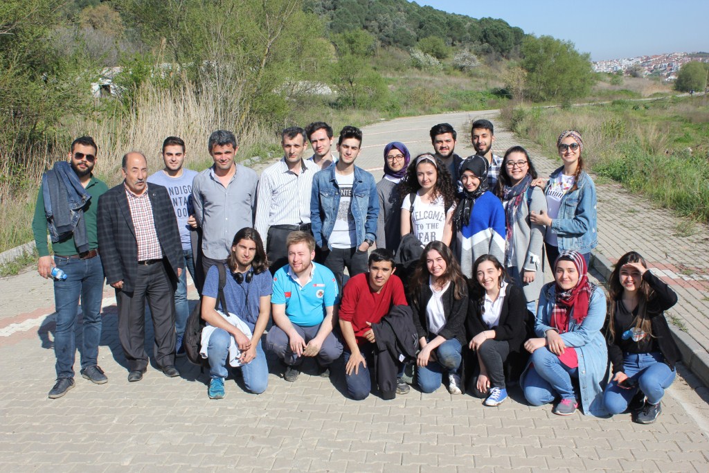 Yalova Üniversitesinde Fidan Diktik