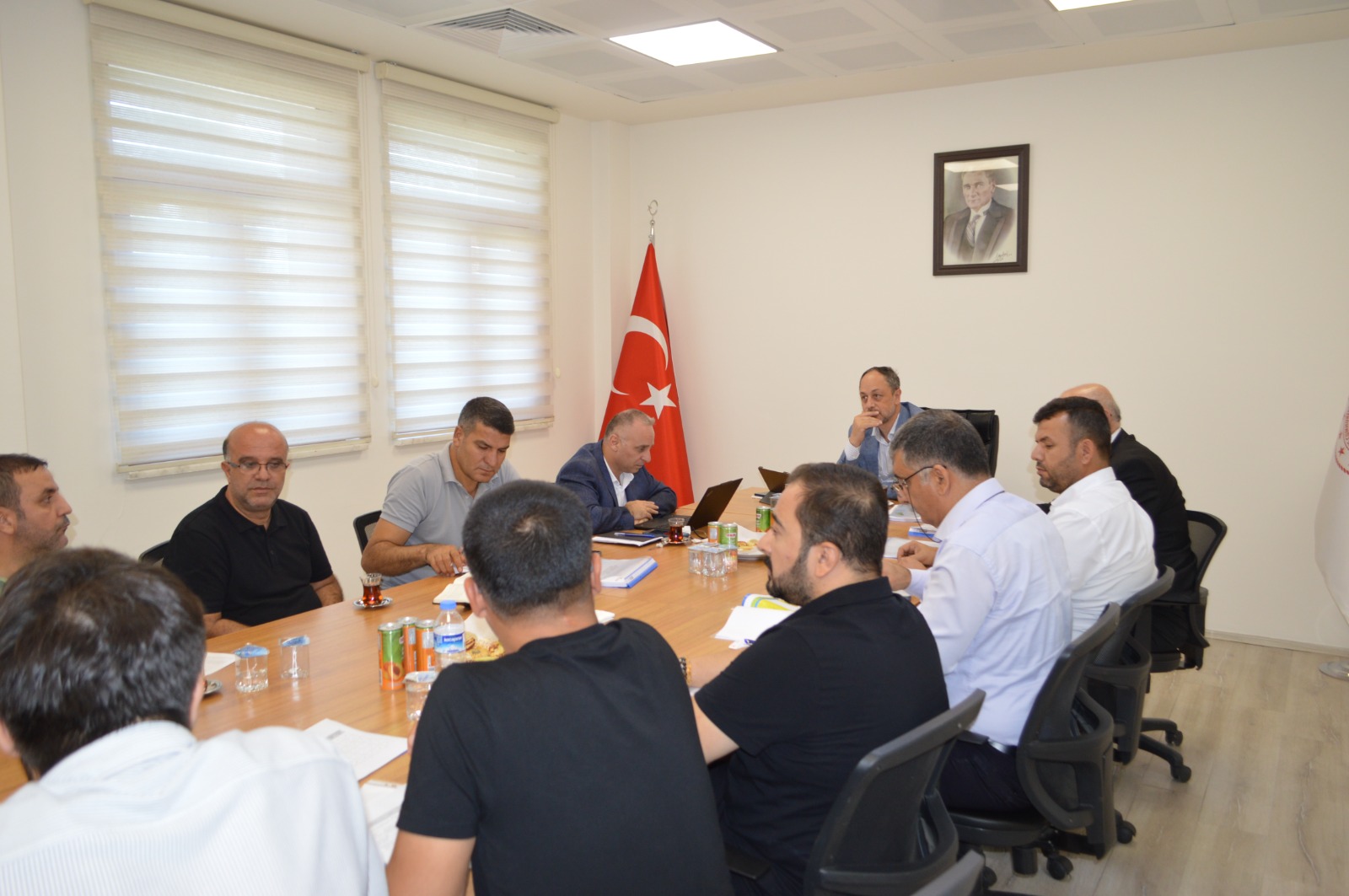DİYARBAKIR'DA VE ELAZIĞ'DA YAPIMI DEVAM EDEN KÖY KONUTLARINA İLİŞKİN KOORDİNASYON TOPLANTILARI GERÇEKLEŞTİRİLDİ