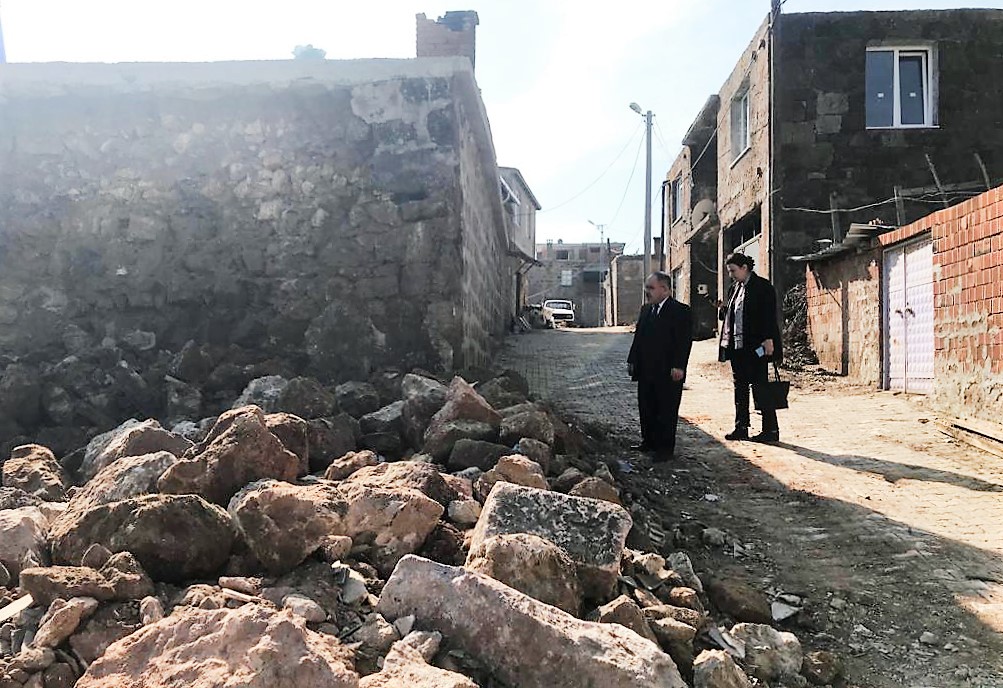 ÇANAKKALE İLİ AYVACIK İLÇESİNDE DEPREMDEN ZARAR GÖREN YERLERDE İNCELEMELERDE BULUNULDU