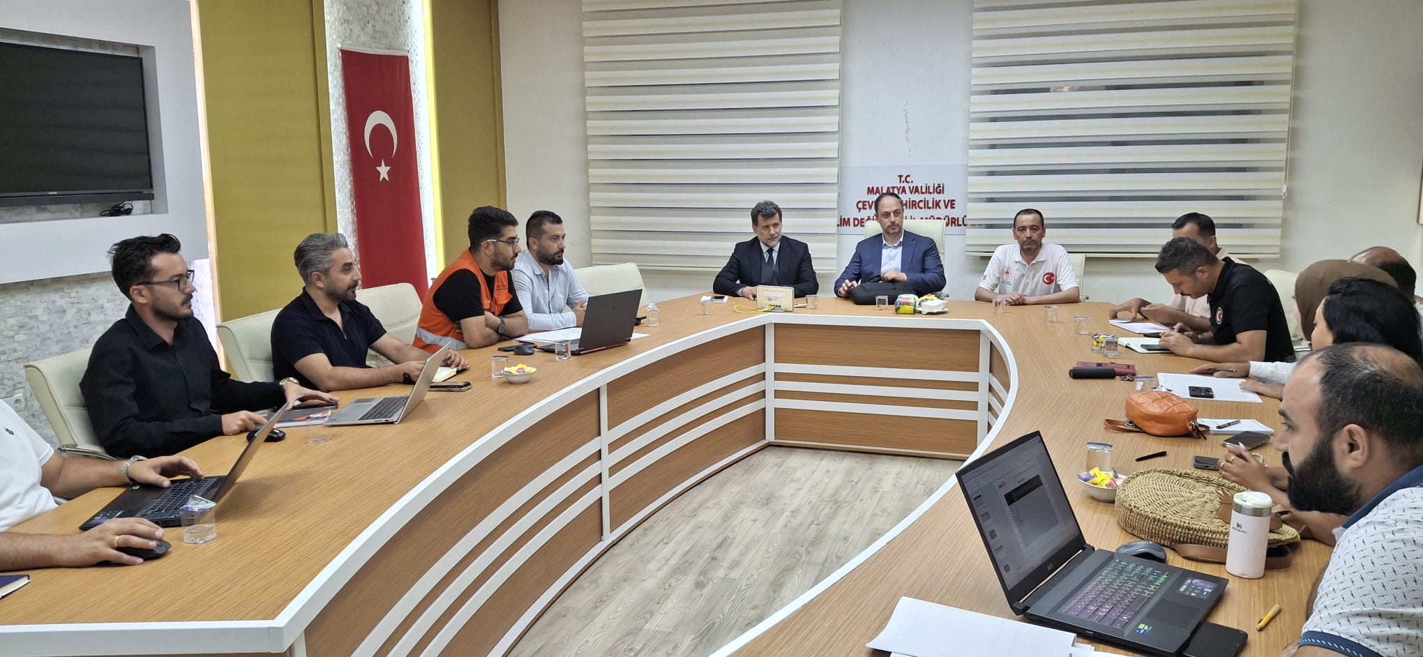 MALATYA'DA DEVAM EDEN ŞANTİYELERİMİZE İLİŞKİN DEĞERLENDİRME TOPLANTISI GERÇEKLEŞTİRİLDİ