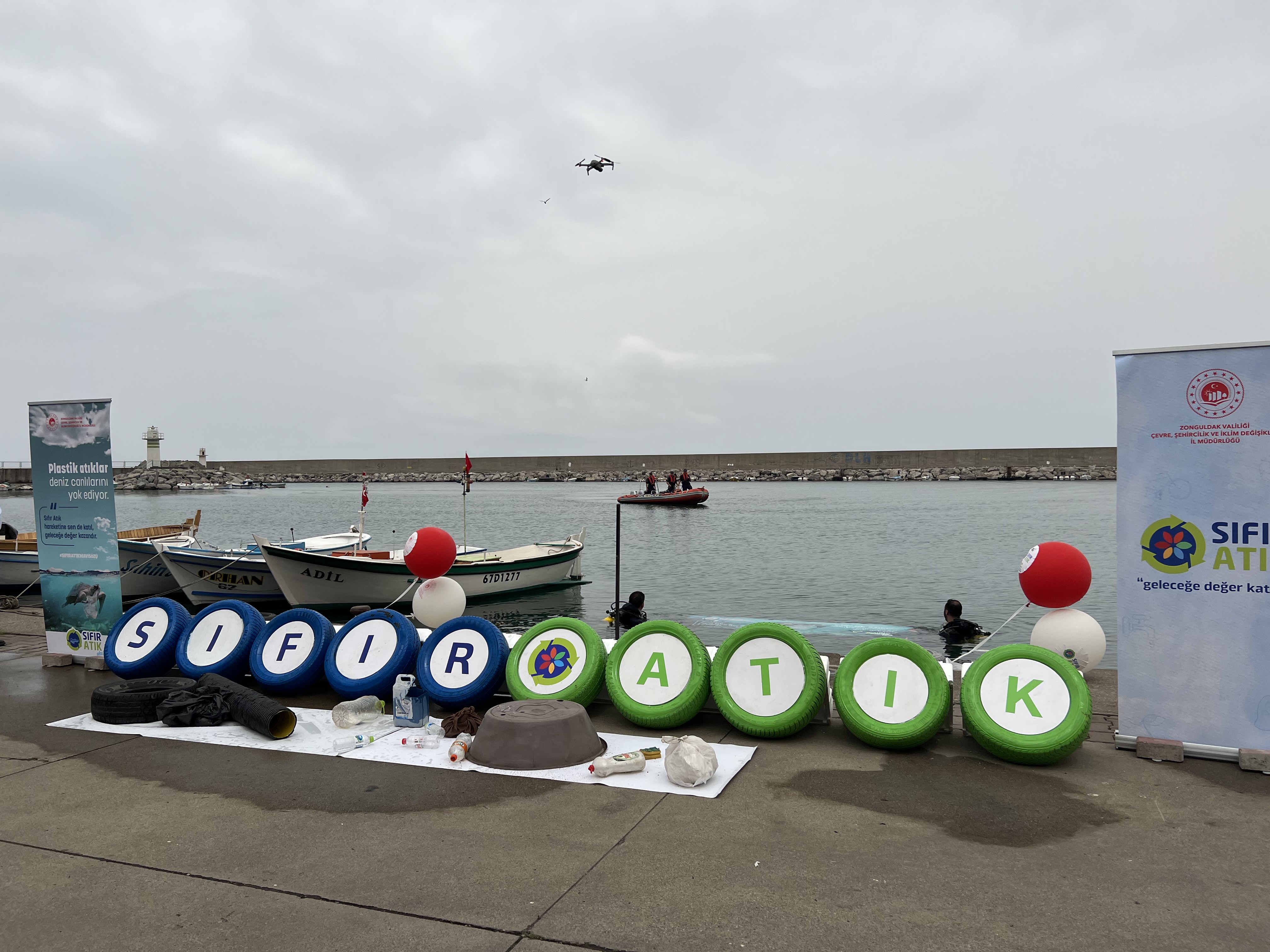 Türkiye Çevre Haftası Etkinlikleri Kapsamında Zonguldak Kozlu Balıkçı Barınağında “Deniz Dibi Temizliği “ etkinliği gerçekleştirilmiştir.