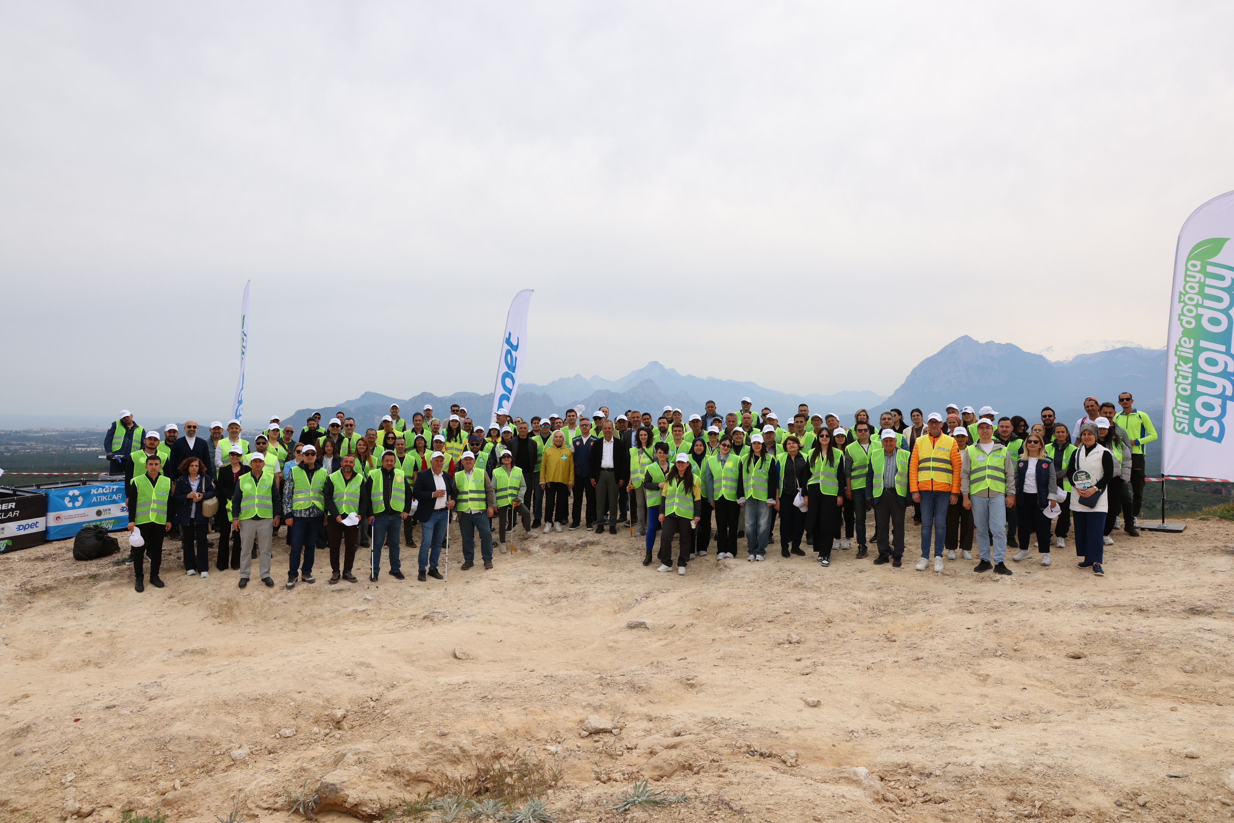 Çevre, Şehircilik ve İklim Değişikliği Bakanlığı ve OPET Petrolcülük İş birliği ile yürütülen “Sıfır Atık ile Doğaya Saygı Duy” projesi