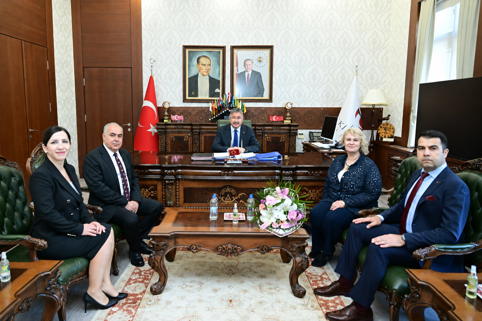 TÜRKİYE ÇEVRE HAFTASI ETKİNLİKLERİ KAPSAMINDA VALİLİK MAKAM ZİYARETİ GERÇEKLEŞTİRİLDİ