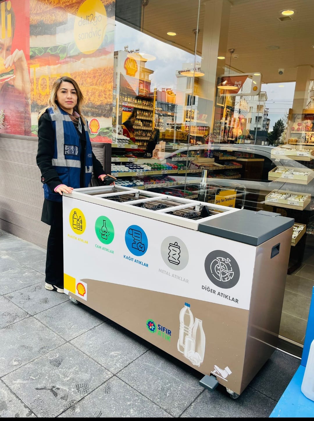 Motor Yağı değişimi yapılan işletmelere Moyden Belgesi verilmiştir.
