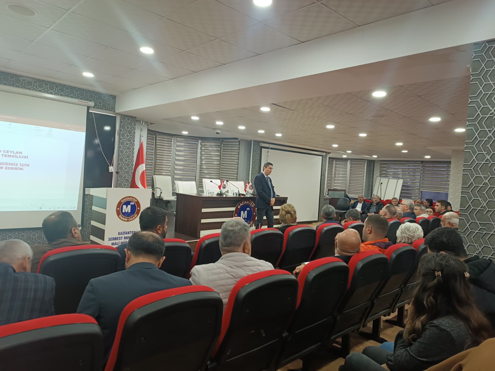 Müdürlüğümüzce Katılımcılara Yapı Kooperatifi İntibak İşlemleri, Ana Sözleşme Değişiklikleri, KOOPBİS Veri Girişleri, Adli ve İdari Cezalara ilişkin eğitim verilmiştir.