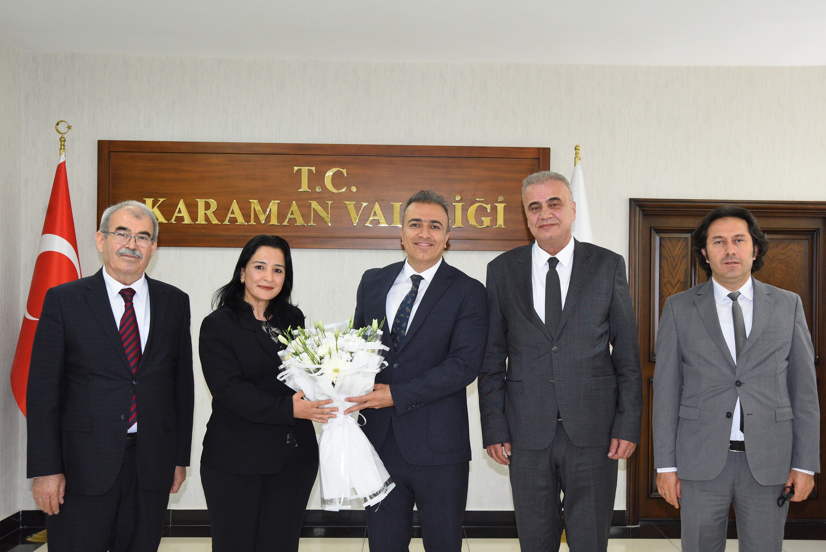 İL MÜDÜRÜMÜZ SAYIN ÖZGÜR SOMUNCU ÇEVRE HAFTASI KAPSAMINDA SAYIN VALİMİZ HAYRETTİN ÇİÇEK'İ MAKAMINDA ZİYARET ETTİ.