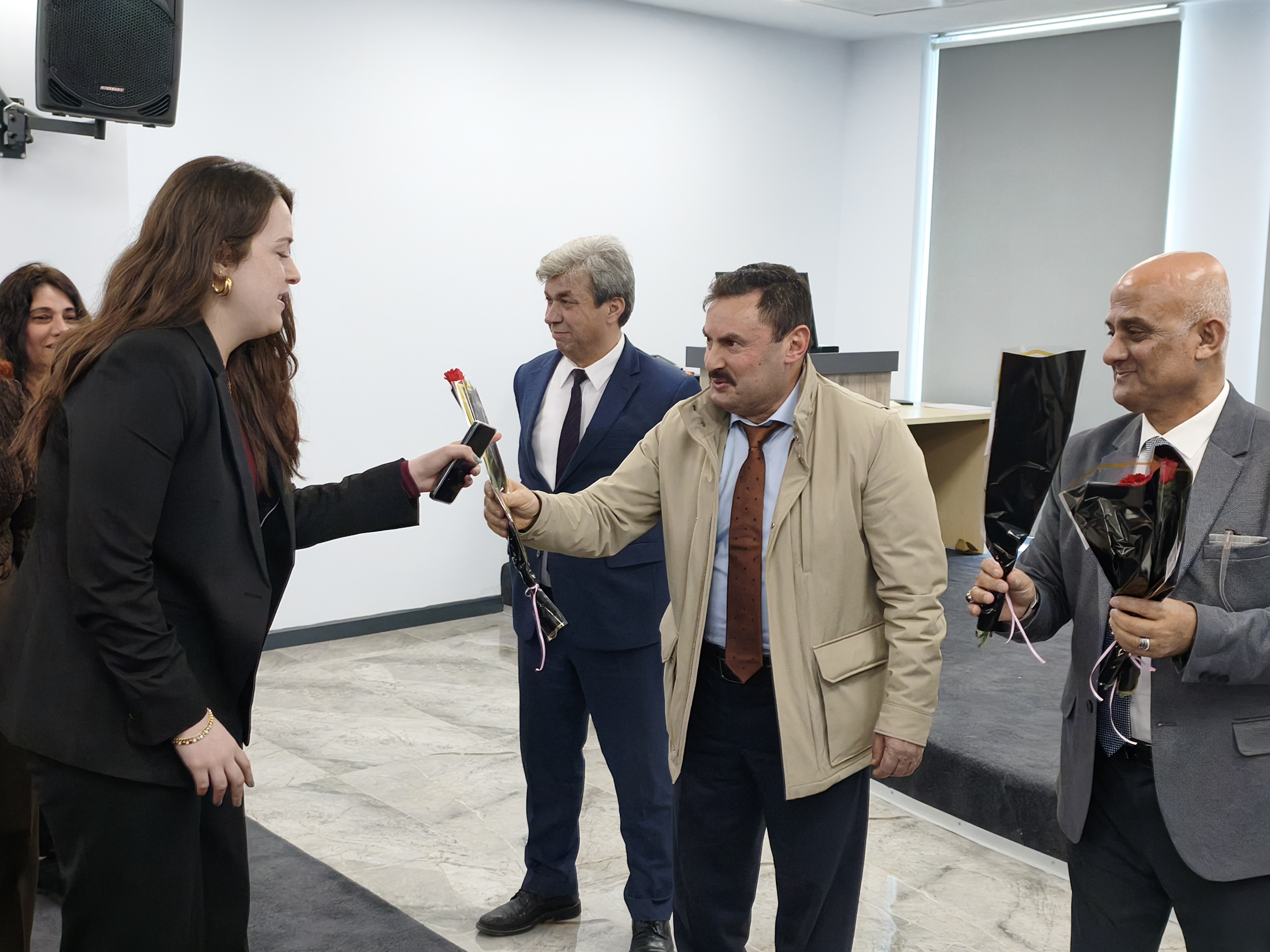 İl Müdürümüz Sayın Hasan Alan, kurumumuz konferans salonunda düzenlenen programda personelimizin 8 Mart Dünya Kadınlar Günü’nü kutladı.