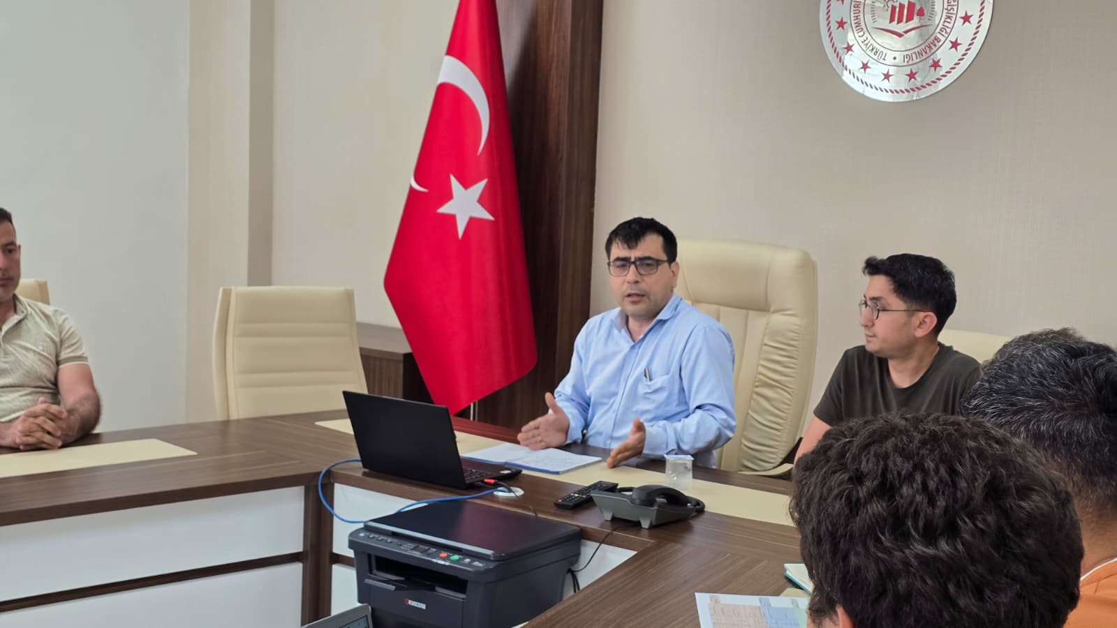 İlimizde Yapımı Devam Eden Deprem Köy Konutları ile İlgili Toplantı Düzenlendi.
