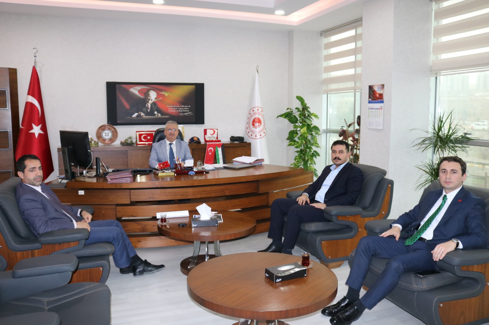 Şanlıurfa Büyükşehir Belediye Başkanlığı Genel Sekreter Yrd. Sn.Osman BİLDEN ve Daire Başkanı Sn.Aydın AYDEMİR  İl Müdürlüğümüzü ziyaret ettiler.