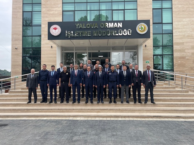 Yalova İli Orman Yangınlarını Önleme Mücadele Komisyonu Yalova Valisi Sayın Dr. Ahmet Hamdi USTA başkanlığında Yalova Orman İşletme Müdürlüğünde gerçekleşti.